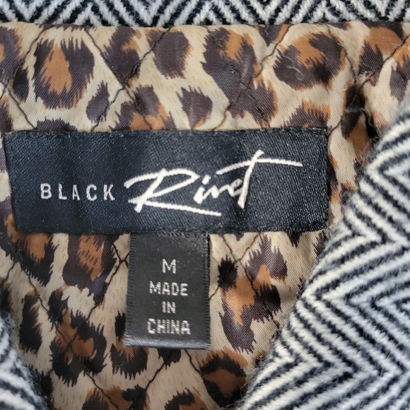 Womens Black Rivet Cropped Jacket Leopard print lining bell/fluted sleeve S Med - Picture 10 of 14